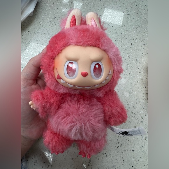 Labubu 3rd Generation - Picture 3 of 6